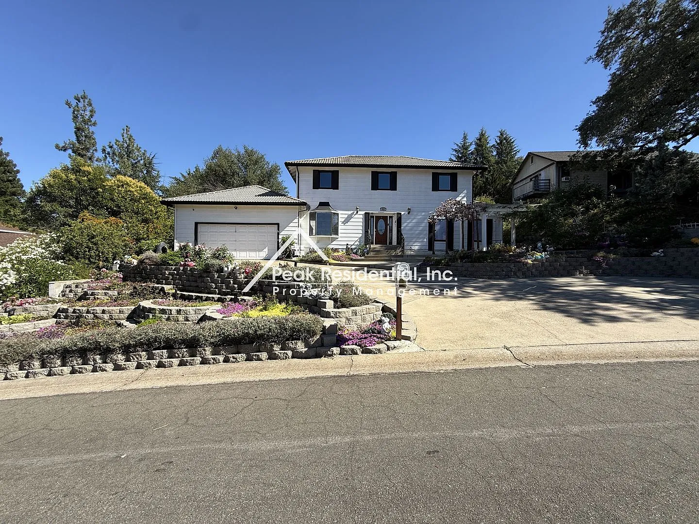 Spacious El Dorado Hills 4bd/3ba Home with Large Backyard — Photo 2