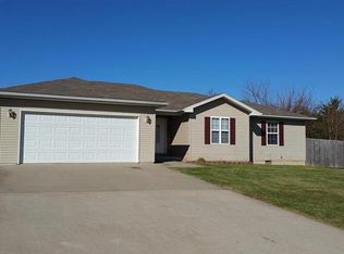 1435 Wynston Ct, Lebanon, MO 65536