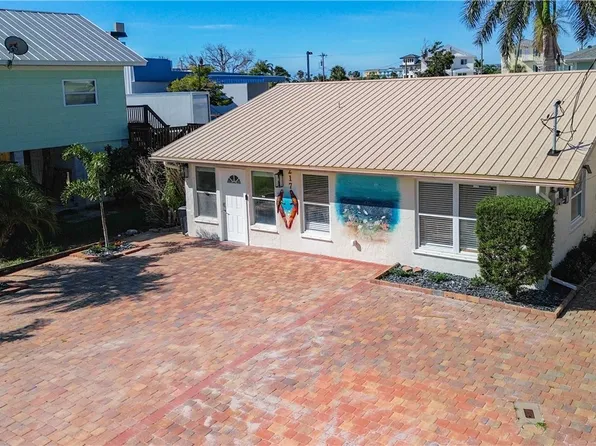217 Miramar St, Fort Myers Beach, FL 33931