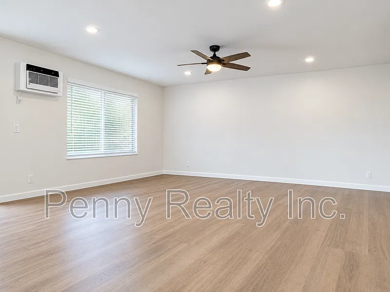 8756 Mira Mesa Blvd — Photo 3