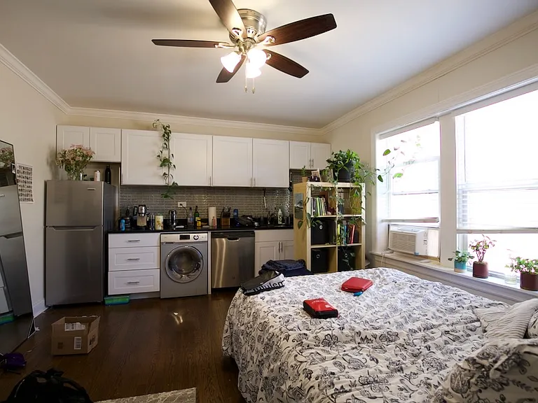 2129 N Dayton St #403 — Photo 13