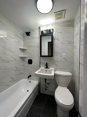 Rented by Peter R. Hungerford, LREB | media 24