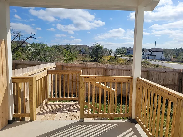 271 Damon Dr — Photo 17