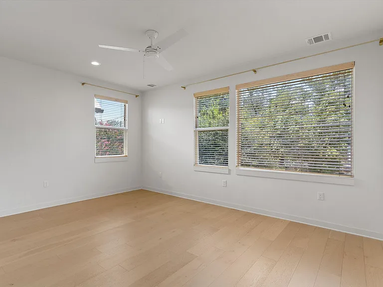 2509 S 4th St — Photo 23