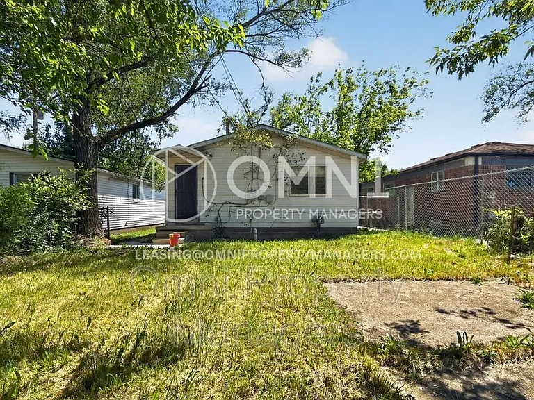 7161 Varjo St — Photo 2