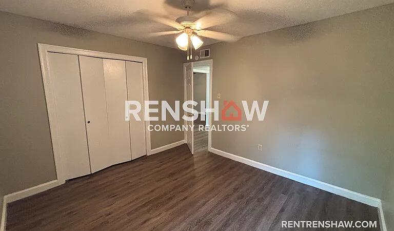 3210 Thirteen Colony Mall #3A — Photo 12