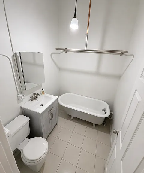 1036 N California Ave #1R — Photo 5