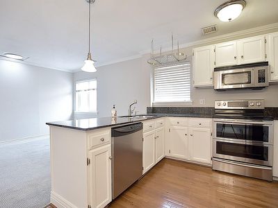 1245 N Race St APT 403, Denver, CO, 80206