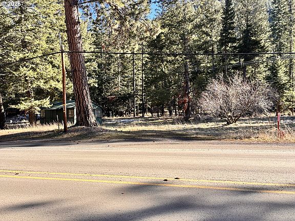 3rd image of 60037 Wallowa Lake Hwy