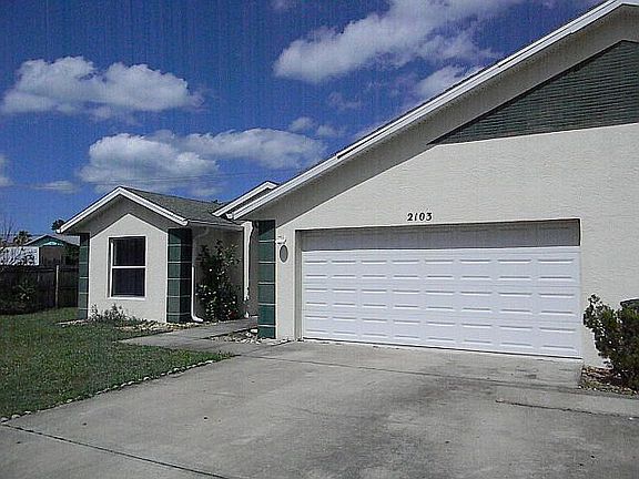 2nd image of 2103 And 2105 India Palm Dr