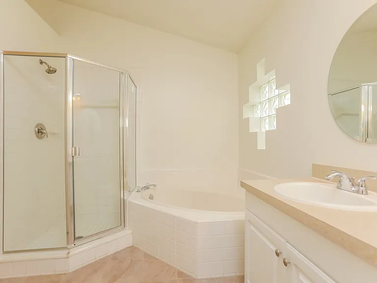 813 Shell Ln — Photo 10