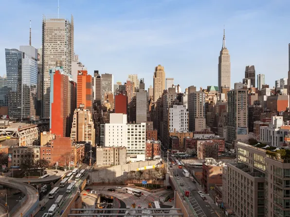 515 West 38th Street image 9 of 27