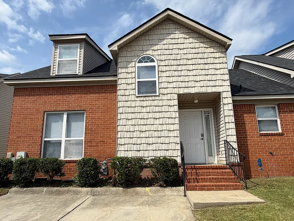 213 Applecross Dr
