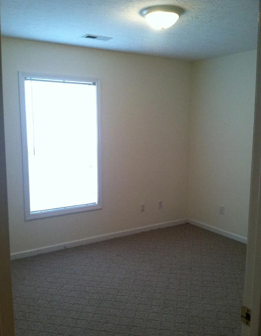 3 bed, 1400 sqft, $1,495 — Photo 4