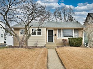 465 W Verret St, Elmhurst, IL 60126