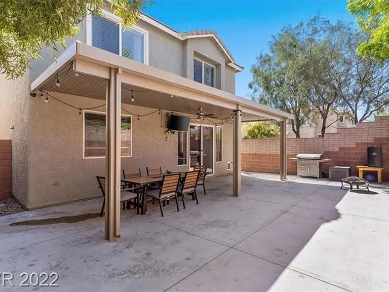 7725 Donner Peak St — Photo 27