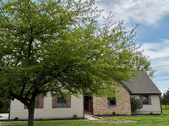 3rd image of 345 Needles Dr SW