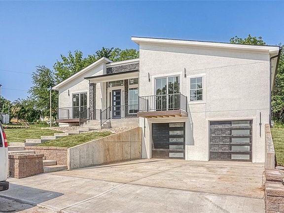 2nd image of 1201 Barnett Ave