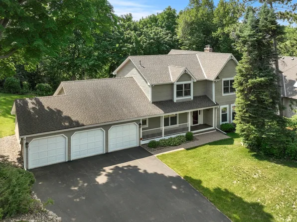 445 Far Hill Rd, Wayzata, MN 55391