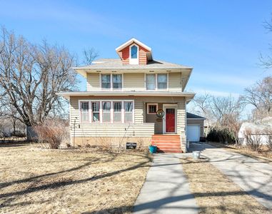 907 4th St S, Moorhead, MN, 56560