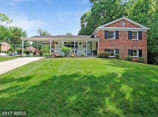 6706 Greyswood Rd, Bethesda, MD 20817