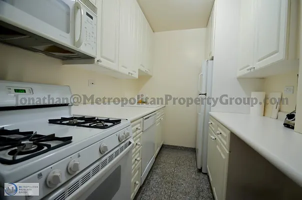 Rented by Metropolitan Property Group | media 25