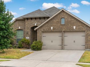 905 Green Coral Dr, Little Elm, TX 75068