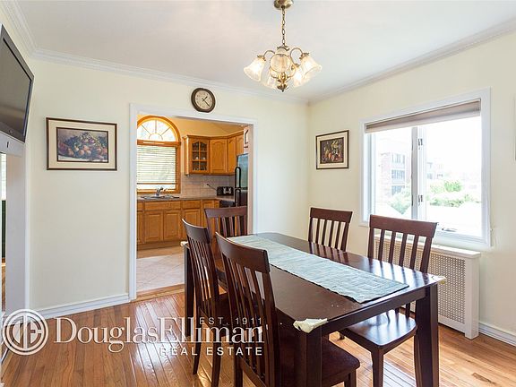 3rd image of 38 Exford Pl
