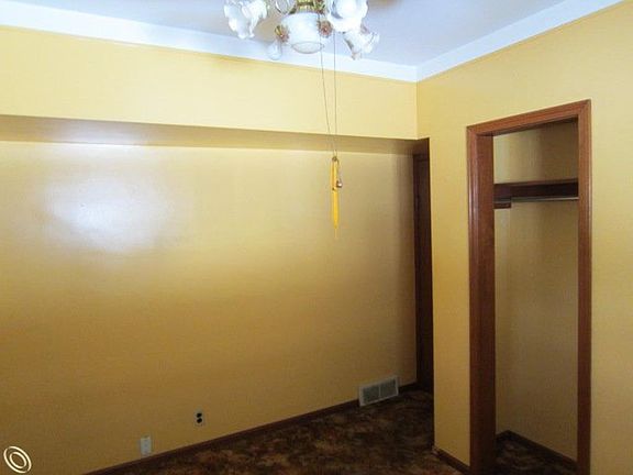 5th image of 4837 Dudley St