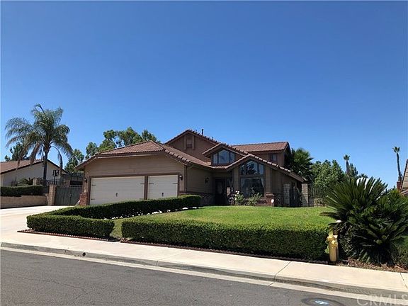 3rd image of 6581 Hemingway Dr