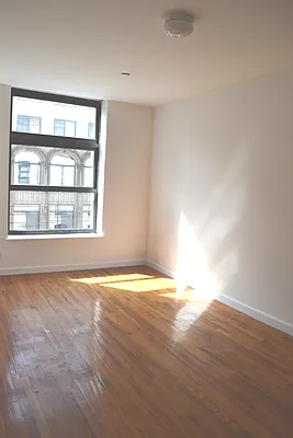 Rented by Tabak Real Estate | media 4