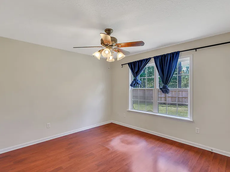 233 Madison Belle Ln — Photo 29