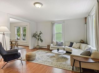 958 Marshall Ave, Saint Paul, MN 55104