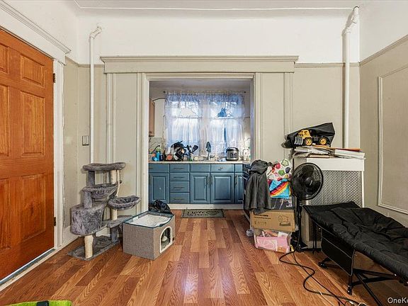 3rd image of 107-53 77 Street