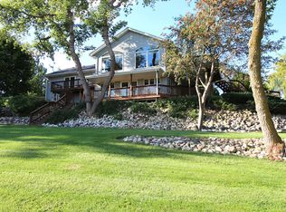 N79W27426 Plainview Rd, Hartland, WI 53029