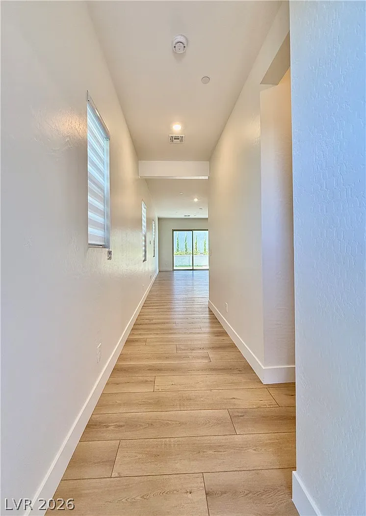 4 bed, 3.0 bath, 2114 sqft, $3,450 — Photo 4