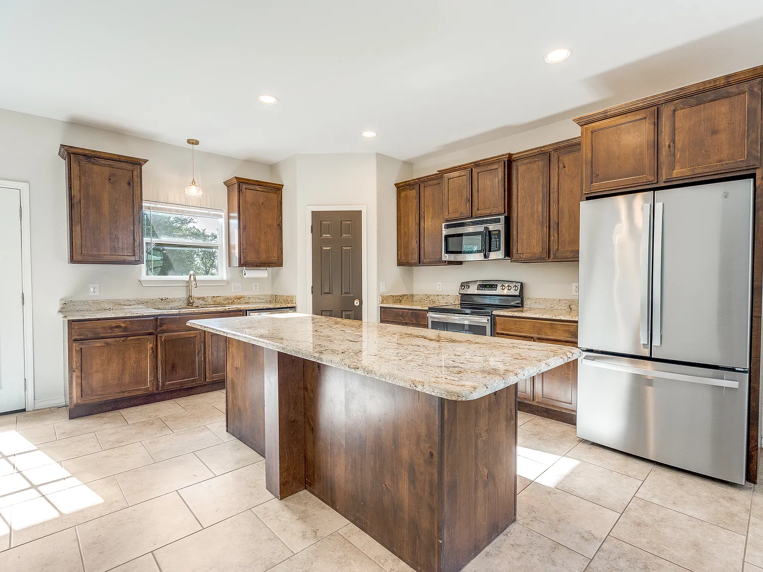 1131 Rocky Ridge Loop — Photo 4