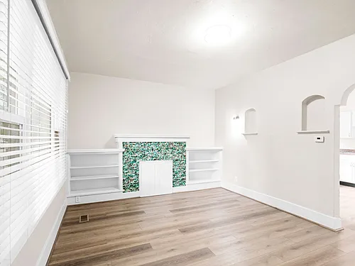 3002 Porter Ave Photo 1