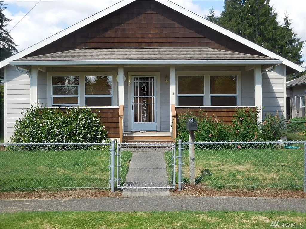 117 L St SE photo 1