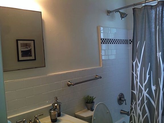 3rd image of 17 E Bellefonte Ave APT 101