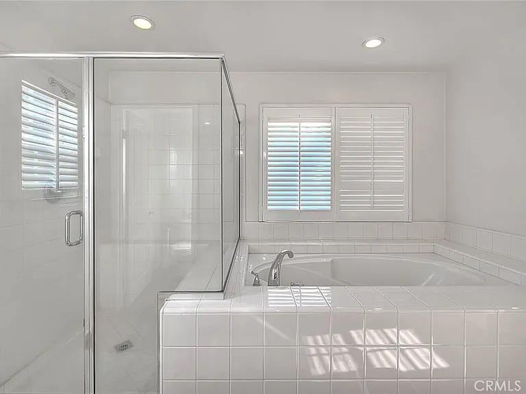 7400 Sonoma Creek Ct — Photo 37