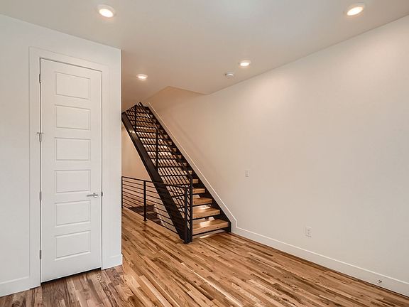 5th image of 2891 Fairfax St