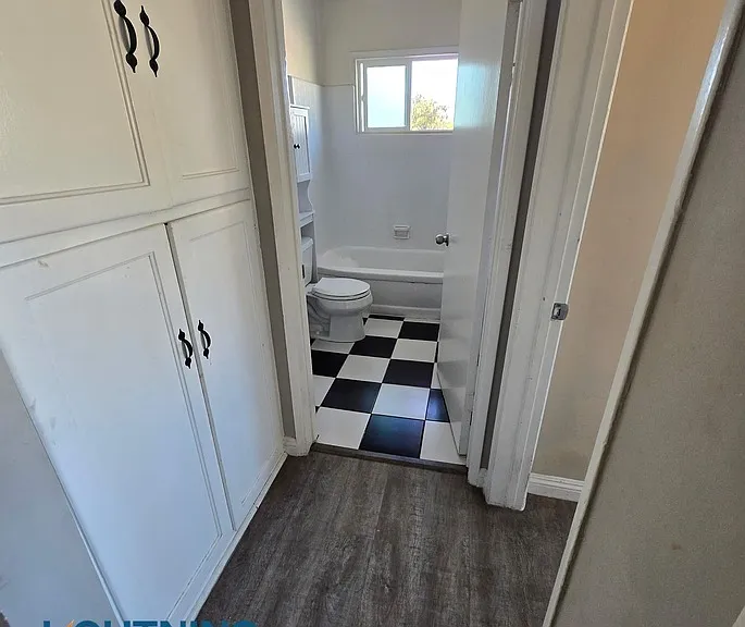 230 S Coronado St #29 — Photo 5
