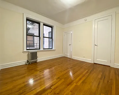 Rented by Oxford Property Group | media 11