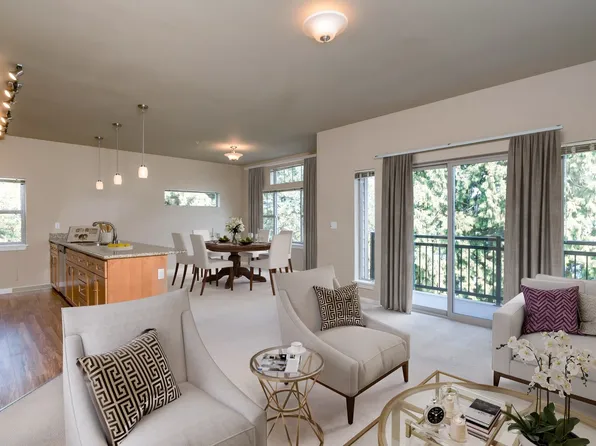 Highland Park, 431 Kirkland Ave #405, Kirkland, WA 98033
