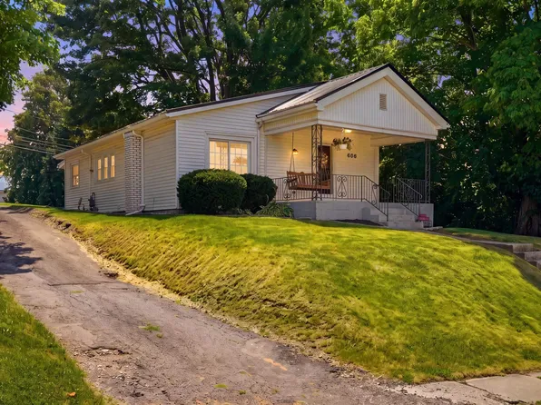606 E Main St, Albion, IN 46701