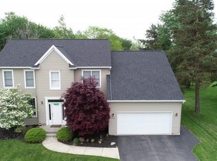 5558 Marthas Vineyard, Clarence Center, NY 14032
