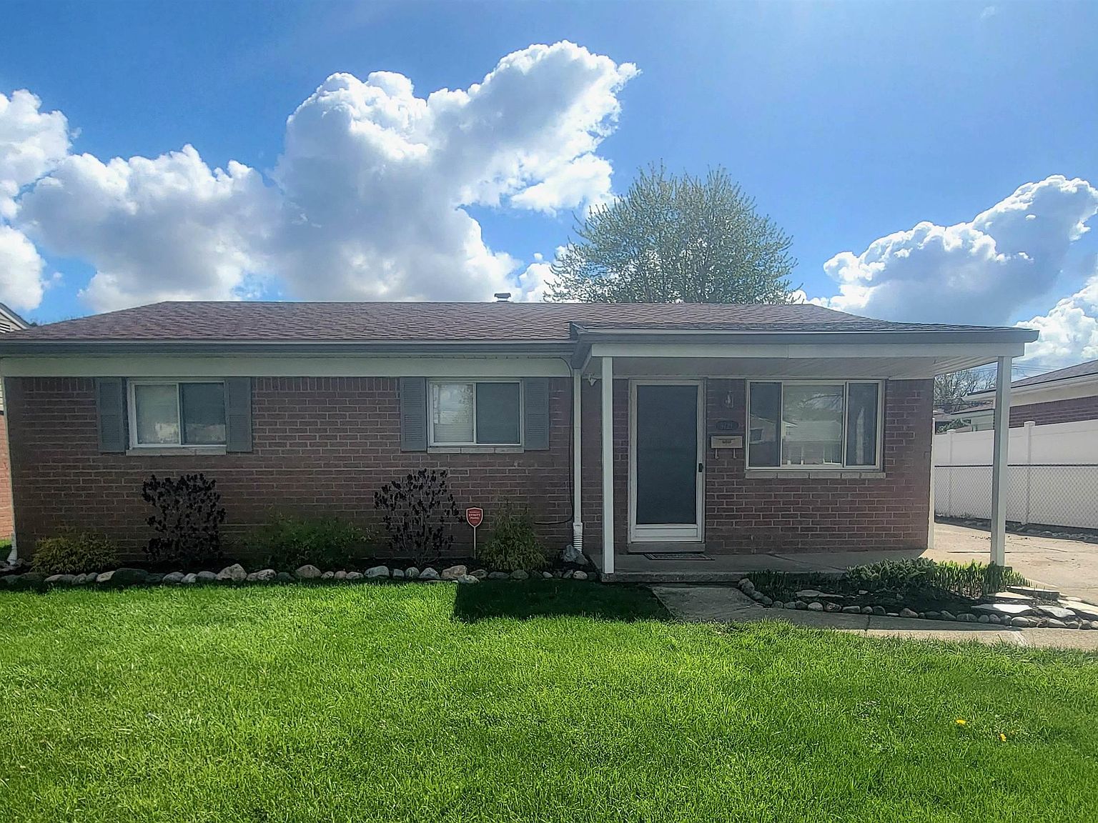 9721 Dudley St, Taylor, MI 48180 Zillow