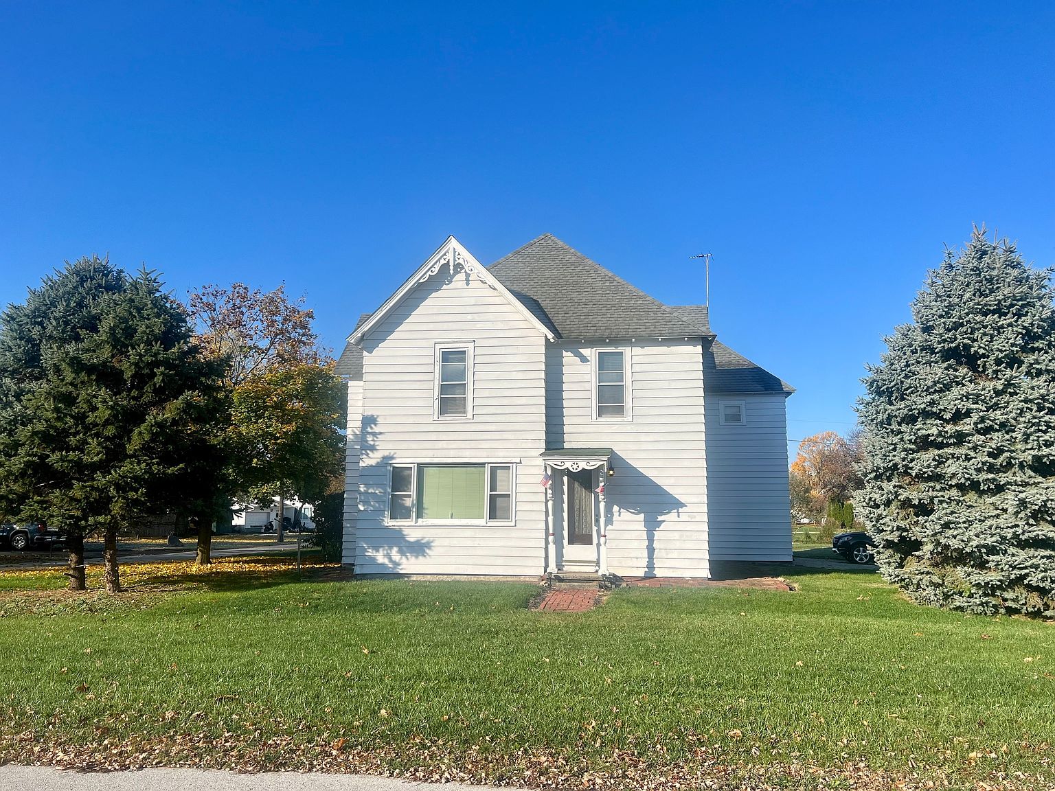 208 S Main St, Kempton, IN 46049 Zillow