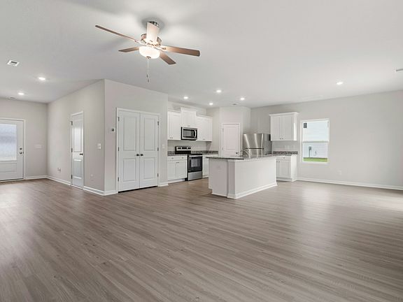 ENTRY WAY / LIVING ROOM / KITCHEN